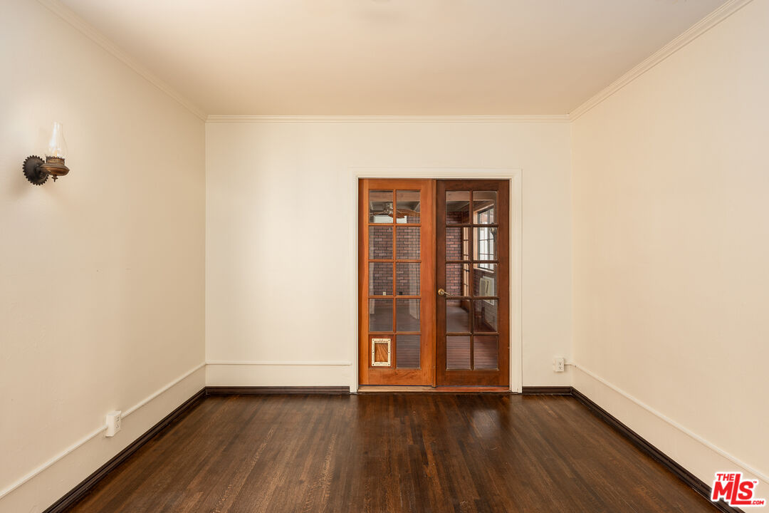 3840 Valleybrink Road Los Angeles, CA 90039 - Photo 26 of 32