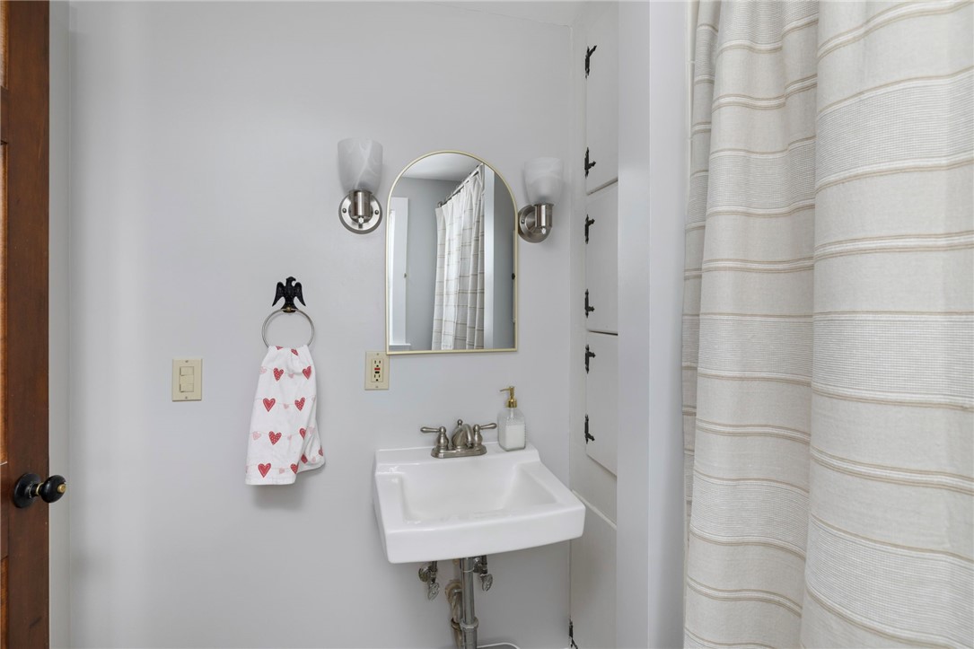 123 Doolittle Street Coventry, RI 02816 - Photo 22 of 28