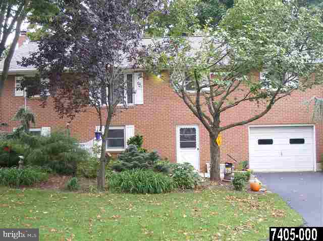 155 Rosedale Drive Manchester, PA 17345 - Photo 4 of 25 Gallery Image 4
