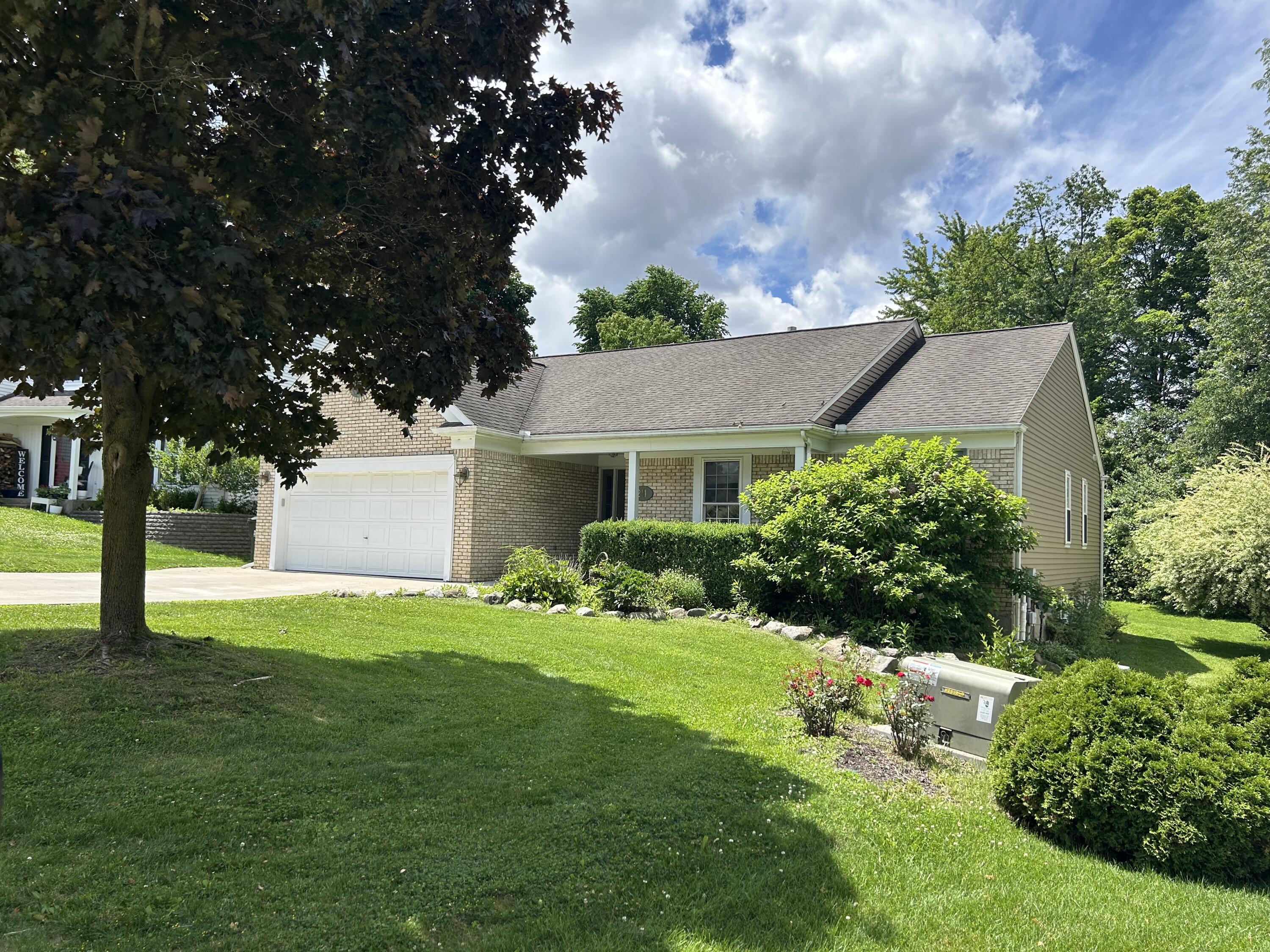 211 Whitney Drive Rochester Hills, MI 48307 - Photo 40 of 41 IMG_4561
