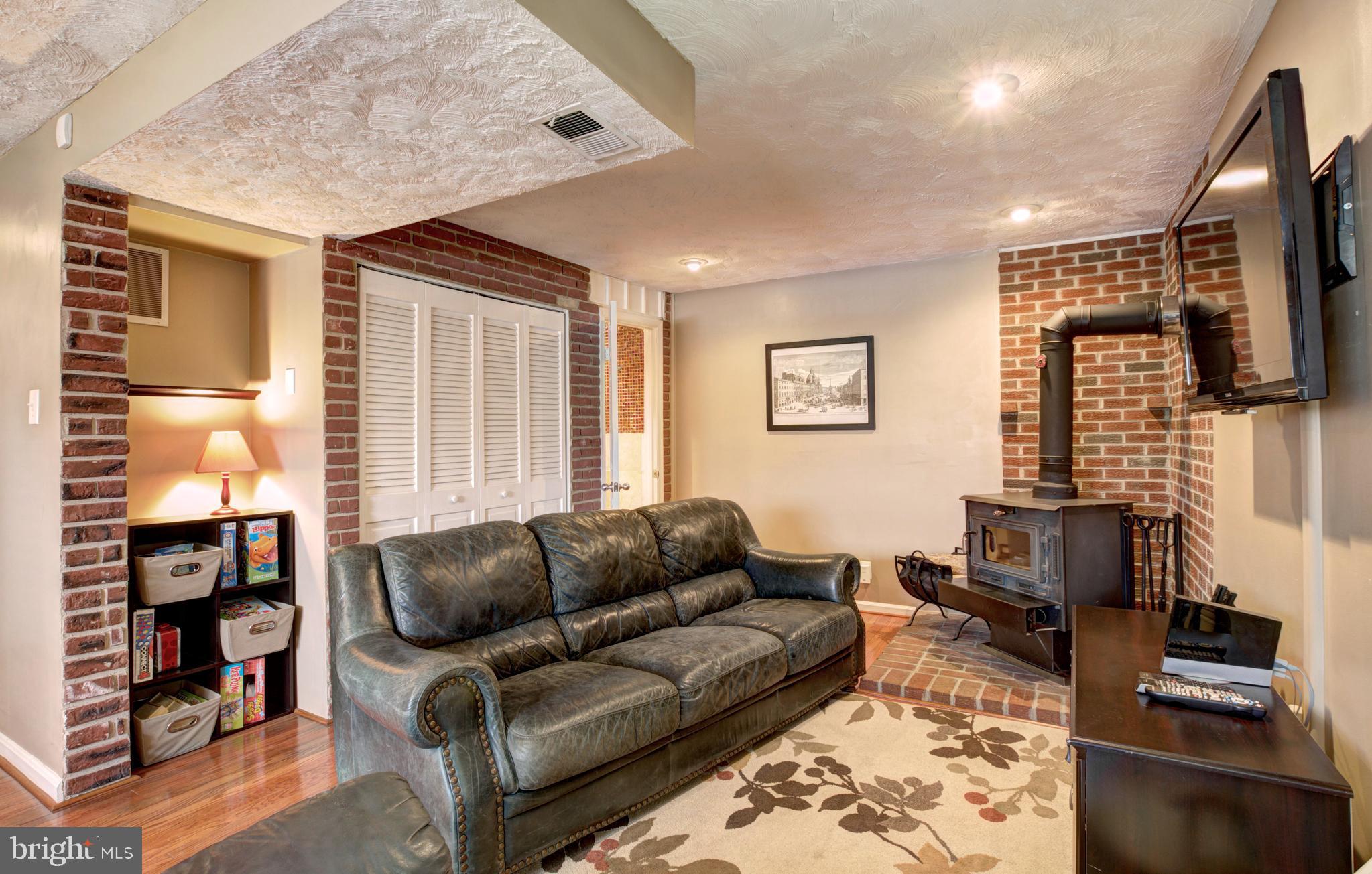 5703 Tender Court Springfield, VA 22151 - Photo 14 of 24 Recreation Room