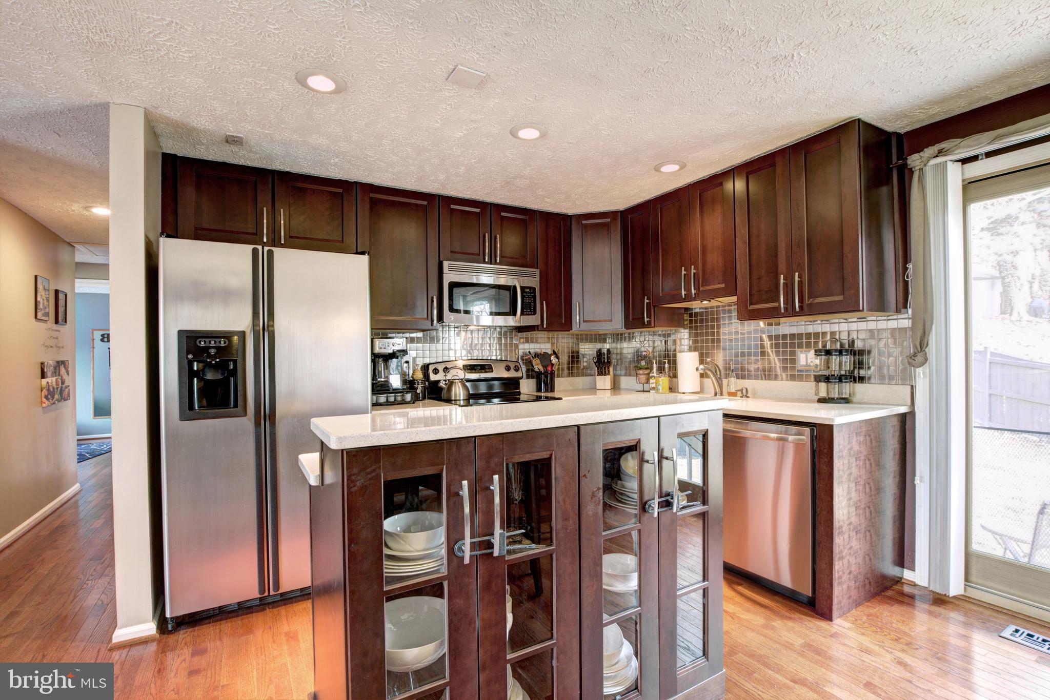 5703 Tender Court Springfield, VA 22151 - Photo 3 of 24 Kitchen