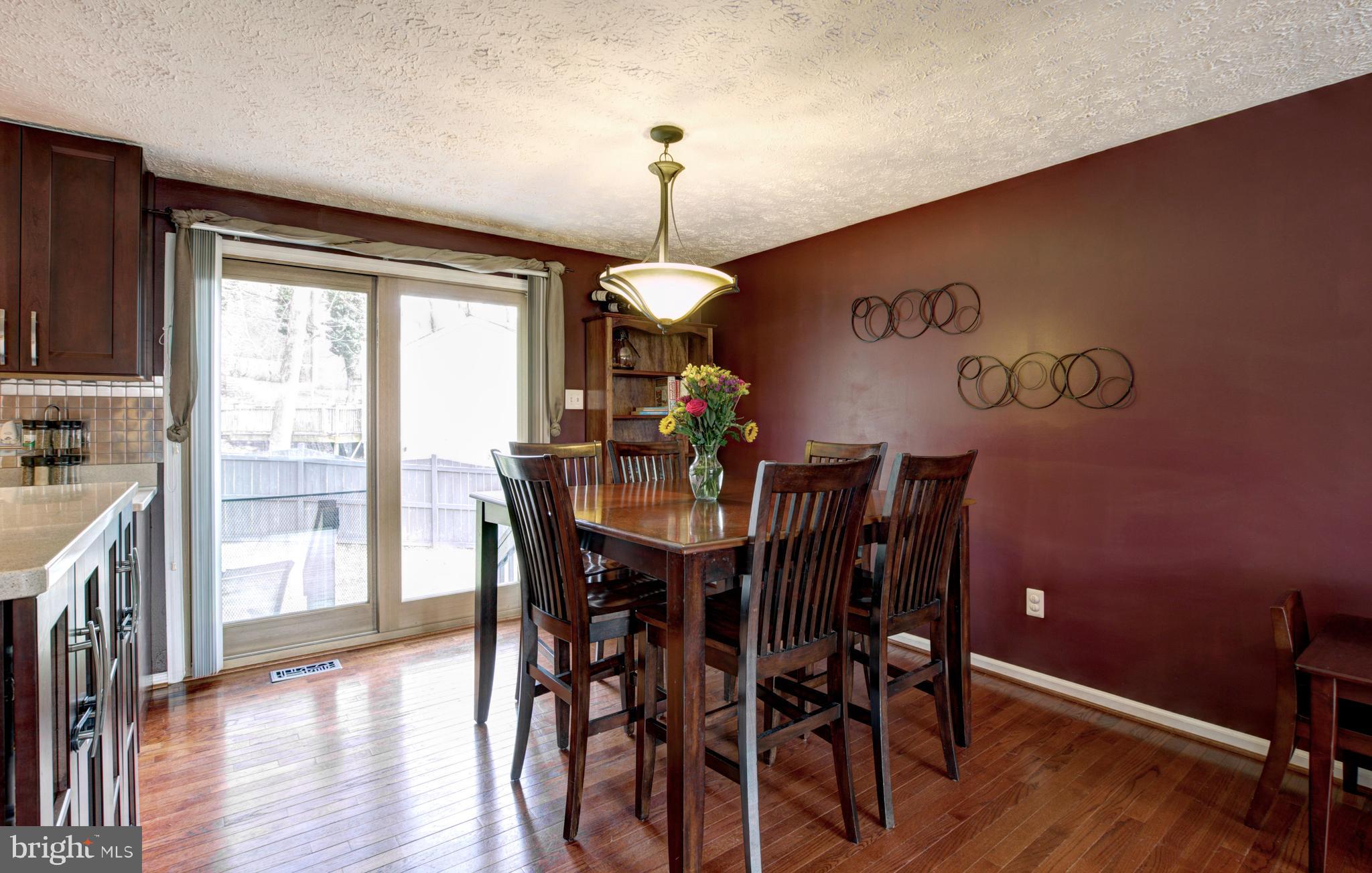 5703 Tender Court Springfield, VA 22151 - Photo 5 of 24 Dining