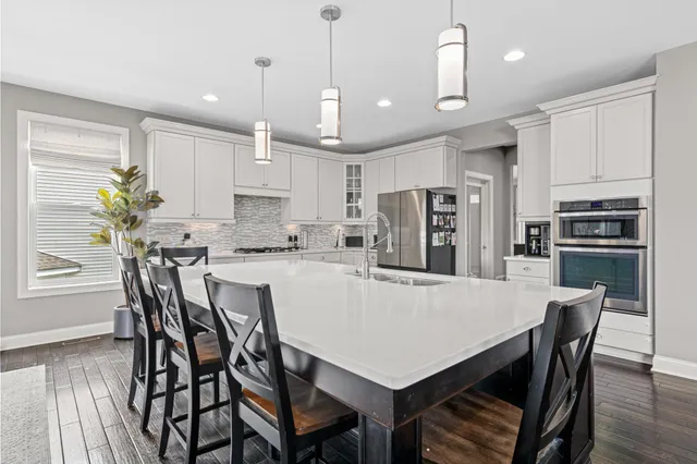 $649,900 | 12598 84th Place North, Maple Grove, MN 55369