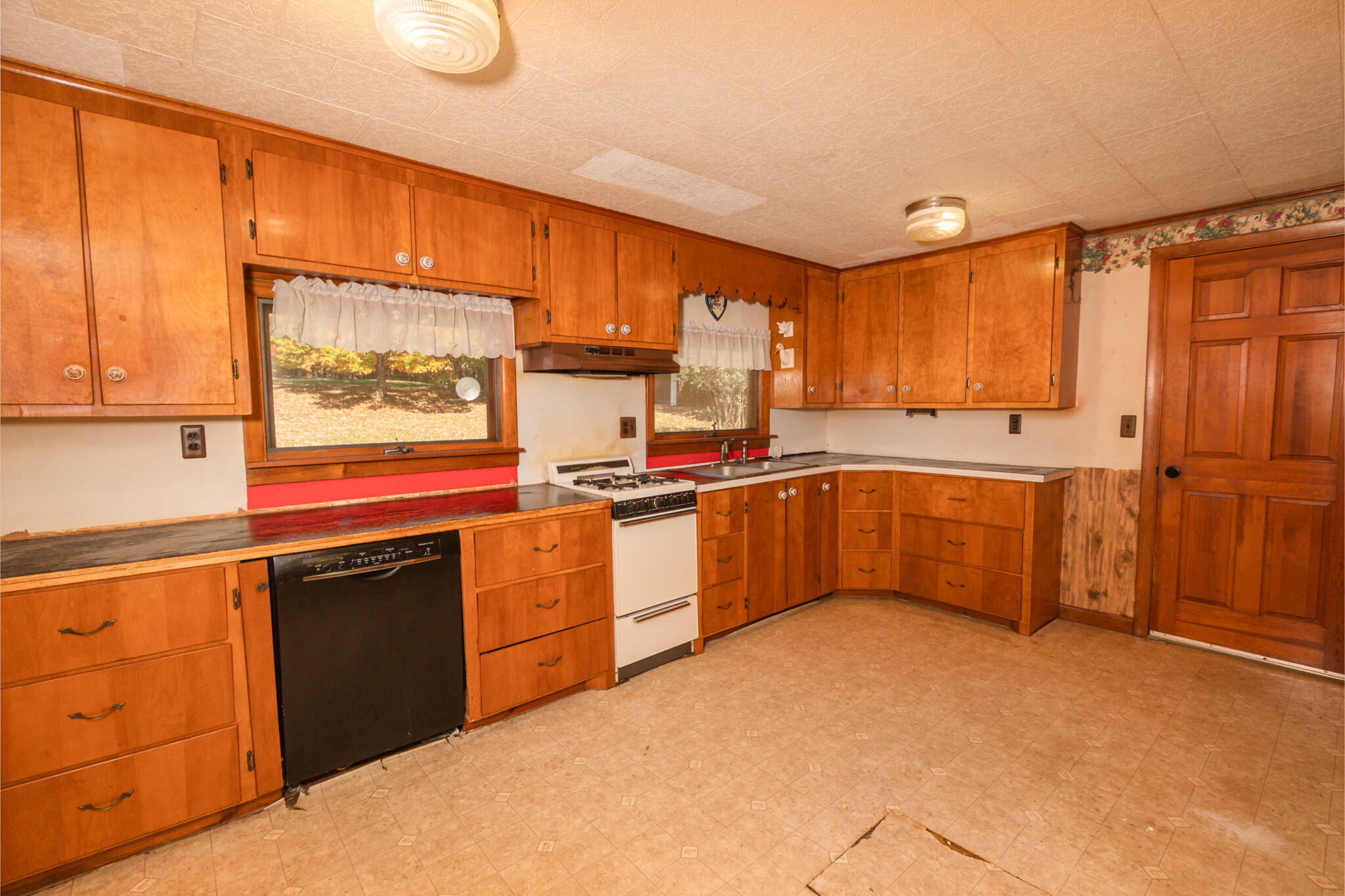 219 Park Street Phillips, ME 04966 - Photo 15 of 33 IMG_1253