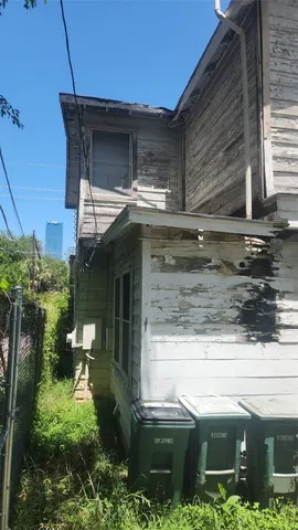 $349,900 | 85 Navasota Street, Austin, TX 78702