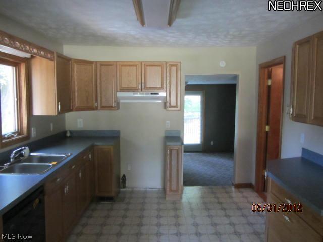 6565 Lear Nagle Road North Ridgeville, OH 44039 - Photo 4 of 11 Gallery Image 4