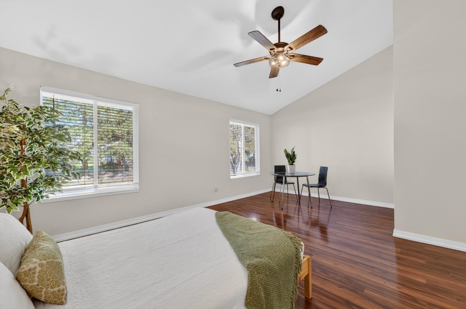 6146 Shadow Lane Citrus Heights, CA 95621 - Photo 18 of 45 a dining room with furniture and window