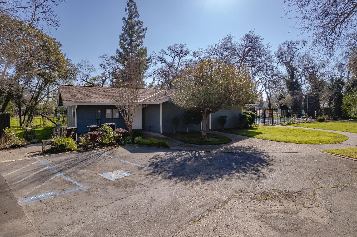 6146 Shadow Lane Citrus Heights, CA 95621 - Photo 39 of 45 a view of a house with swimming pool and sitting area