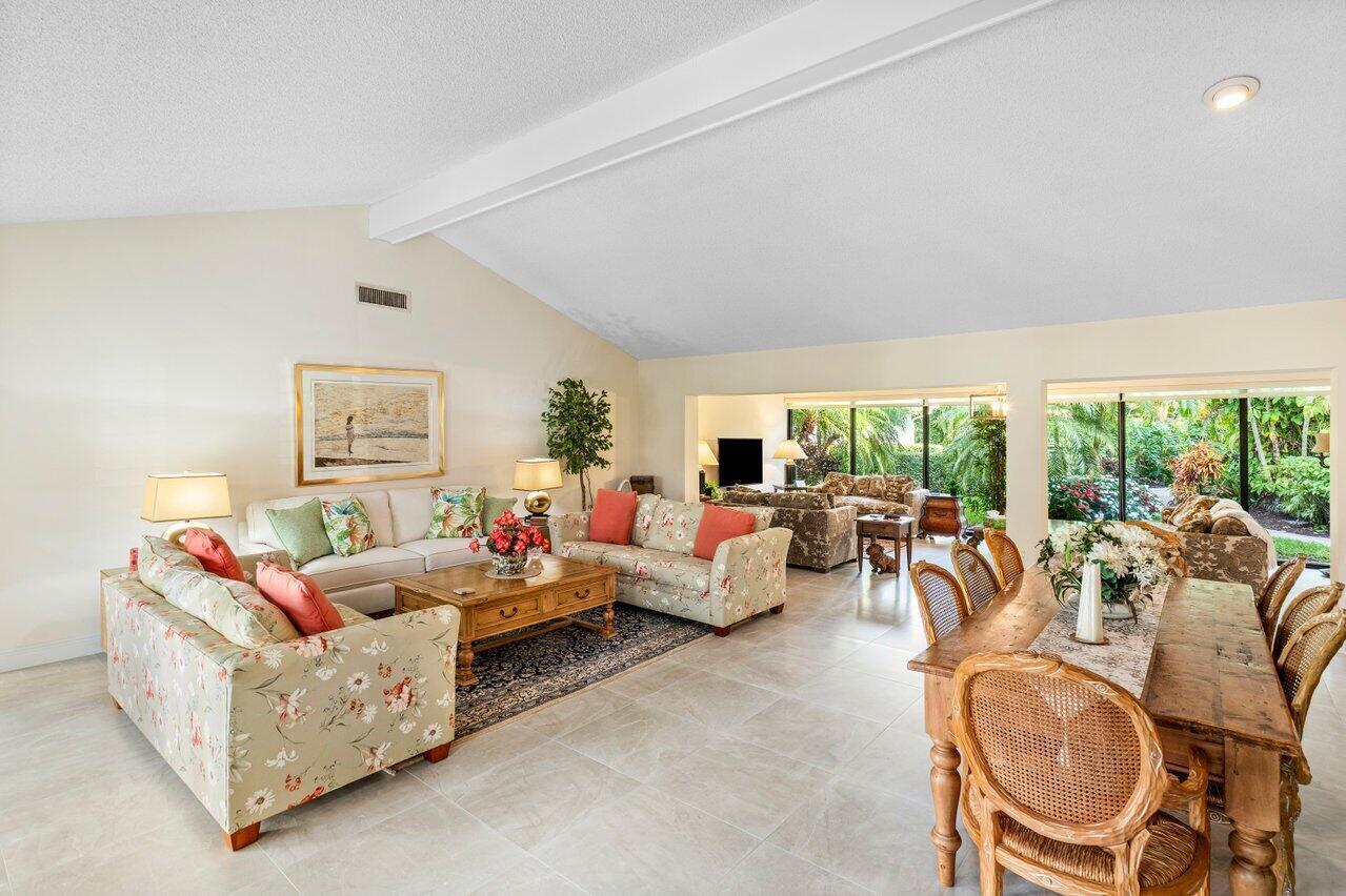 4265 Shell Drake Lane Boynton Beach, FL 33436 - Photo 3 of 48 Interior living area