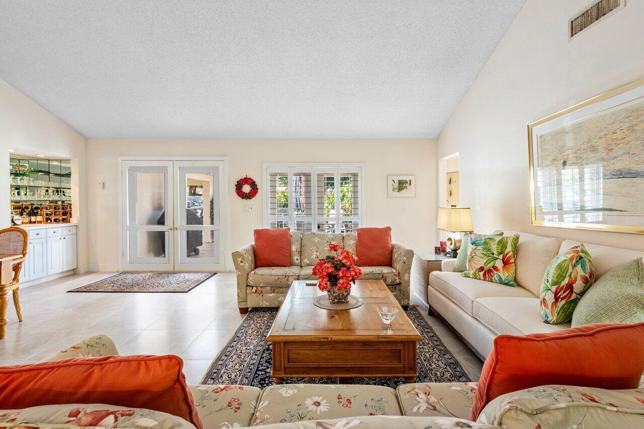 4265 Shell Drake Lane Boynton Beach, FL 33436 - Photo 10 of 48 Interior living area