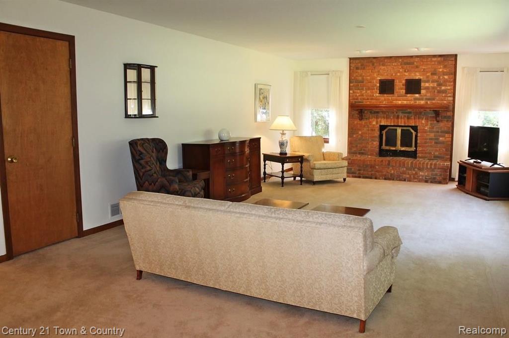 31011 Pear Ridge Farmington Hills, MI 48334 - Photo 12 of 53