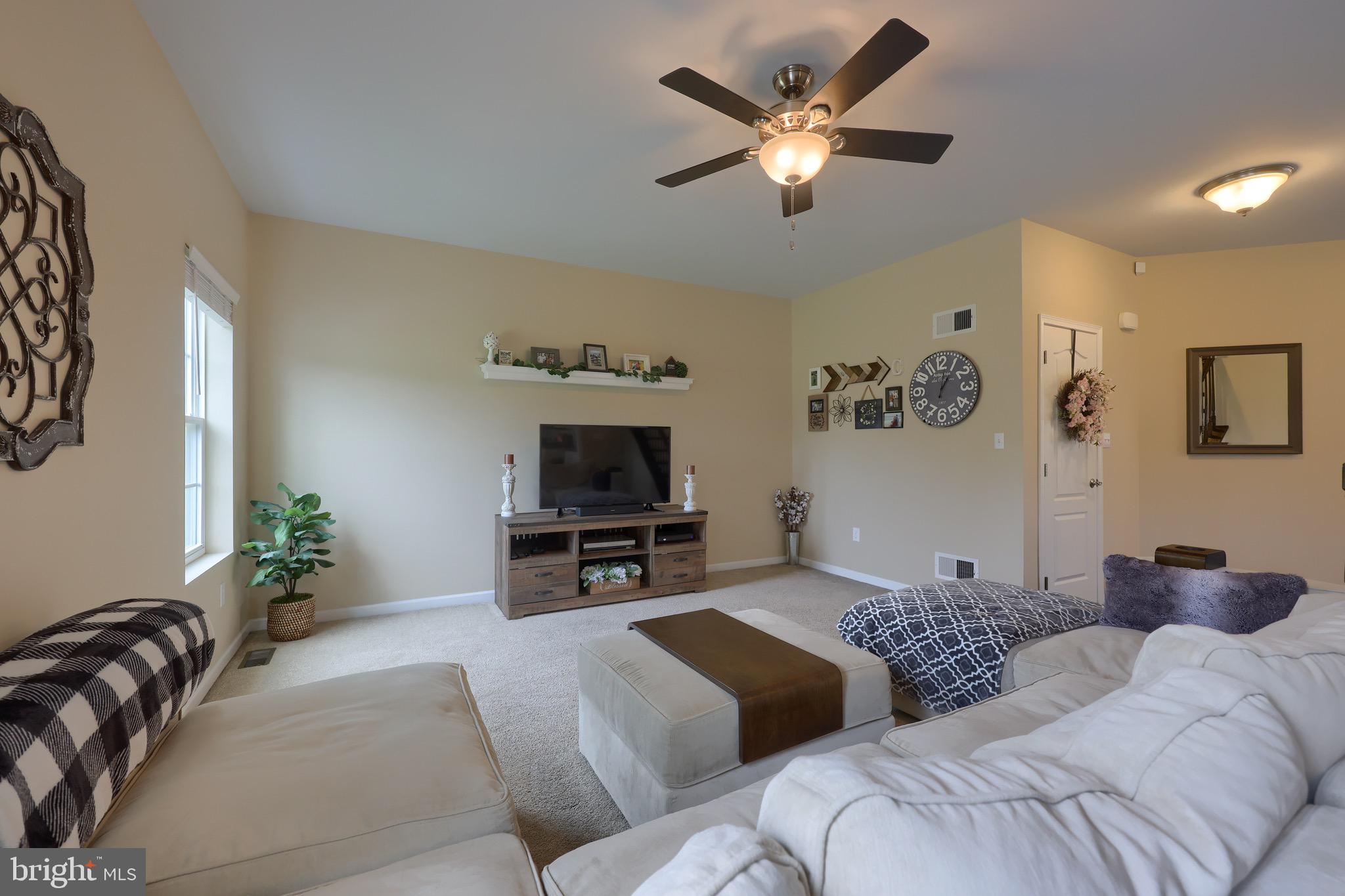 612 Warminster Lane Lititz, PA 17543 - Photo 16 of 56 Gallery Image 16