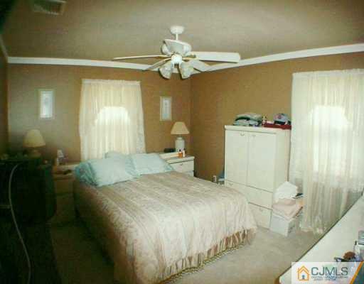58 Edgar Road Old Bridge, NJ 07747 - Photo 5 of 8 Gallery Image 5