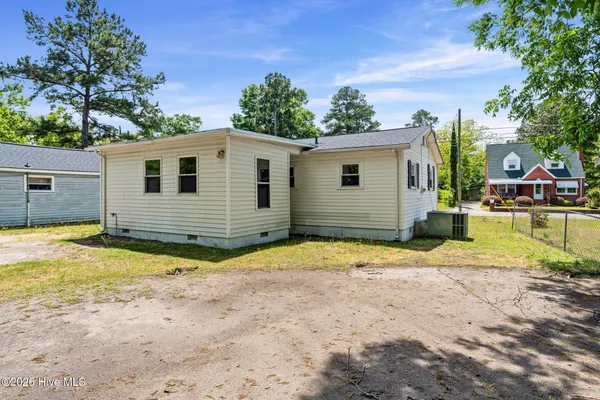 $150,000 | 506 Charlotte Street, Hamlet, NC 28345