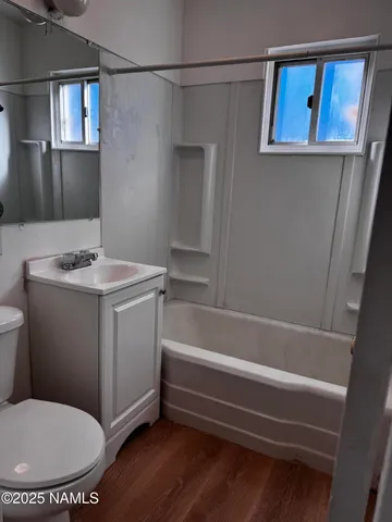 $1,700 | 215 West Fourth Street, Winslow, AZ 86047