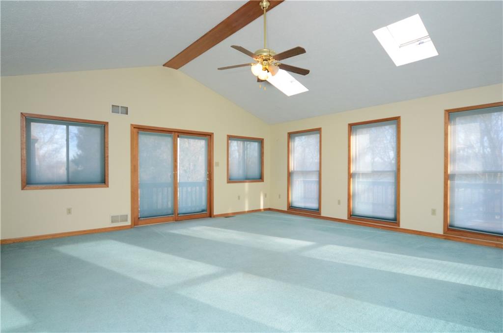 114 Phillips Lane McKees Rocks, PA 15136 - Photo 9 of 25 Gallery Image 9