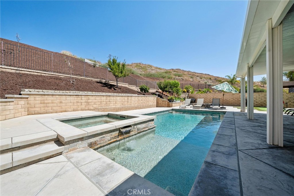 28746 High Ridge Drive Saugus, CA 91390 - Photo 41 of 52 Gallery Image 41