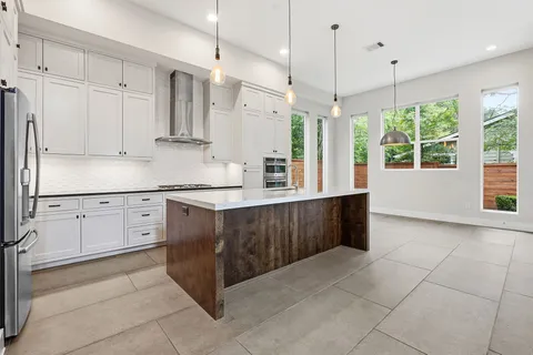 $925,000 | 1307 Clifford Avenue, Austin, TX 78702