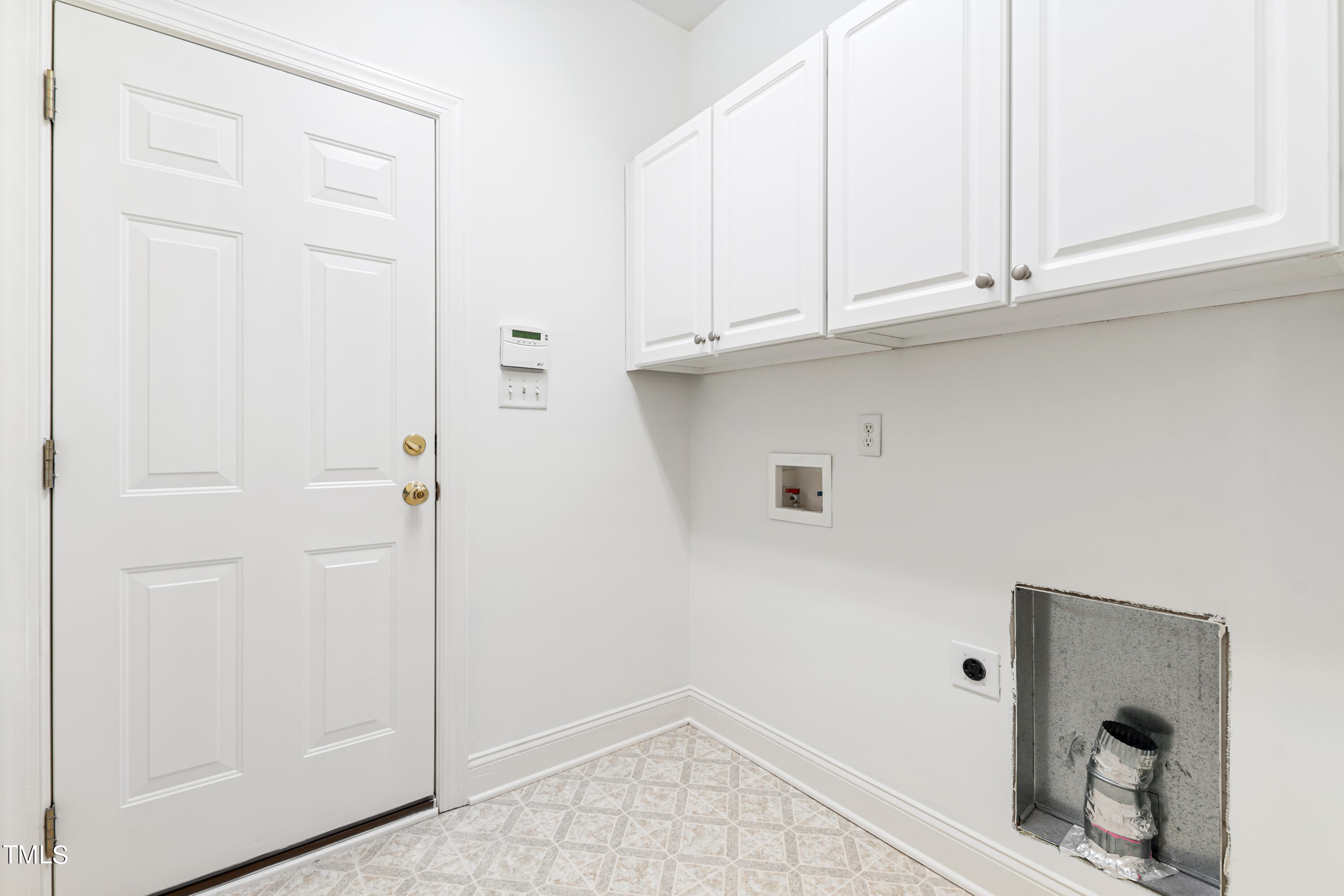 7412 Fontana Ridge Lane Raleigh, NC 27613 - Photo 24 of 52 Laundry