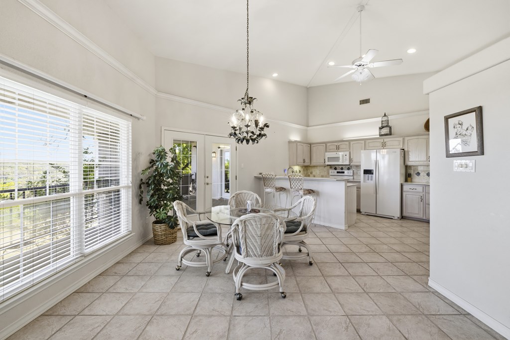 426 Treasure Hills Road South Kerrville, TX 78028 - Photo 15 of 58