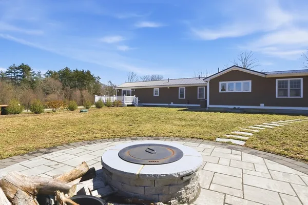 $5,450 | 235 Brook Street, Unit 2, Plympton, MA 02367