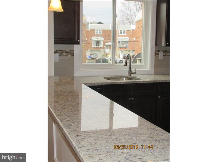 2838 Willits Road Philadelphia, PA 19136 - Photo 7 of 23 Kitchen