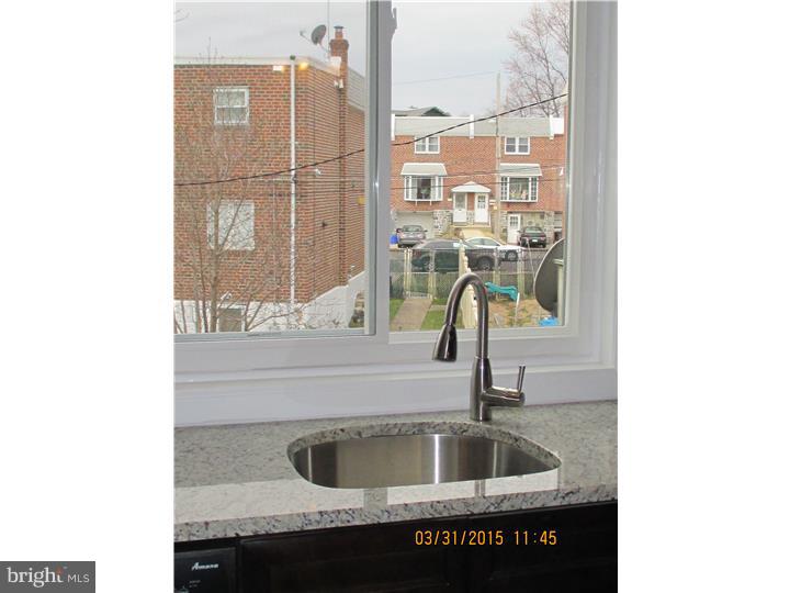 2838 Willits Road Philadelphia, PA 19136 - Photo 9 of 23 Kitchen