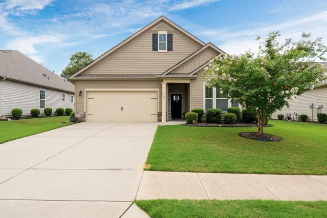$385,000 | 704 Ridgeville Crossing Drive, Inman, SC 29349
