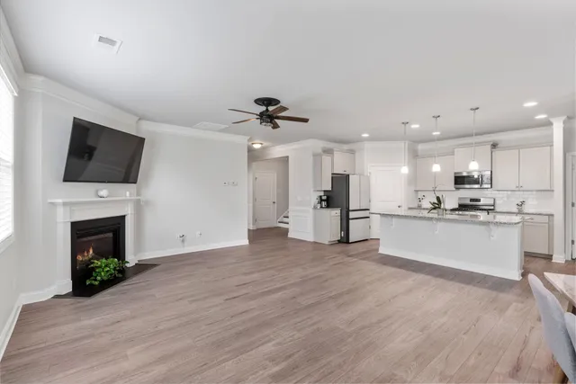 $385,000 | 704 Ridgeville Crossing Drive, Inman, SC 29349