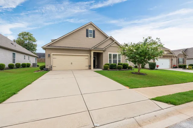 $385,000 | 704 Ridgeville Crossing Drive, Inman, SC 29349