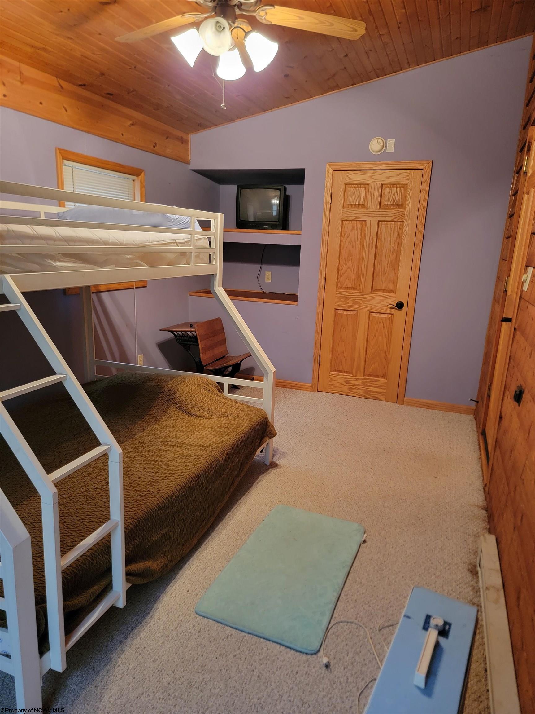 380 Flint Road Hillsboro, WV 24946 - Photo 20 of 31 Gallery Image 20