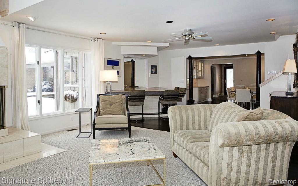 5221 Longmeadow Road Bloomfield Hills, MI 48304 - Photo 13 of 42 Family Room open to the Breakfast Bar and Dining Room