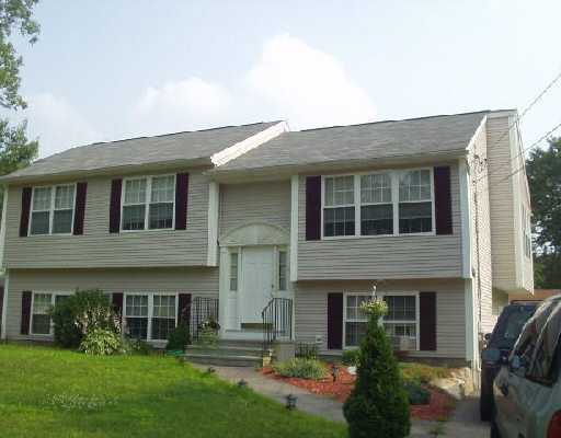 17 Colvintown Road Coventry, RI 02816 - Photo 1 of 5 Exterior Front.