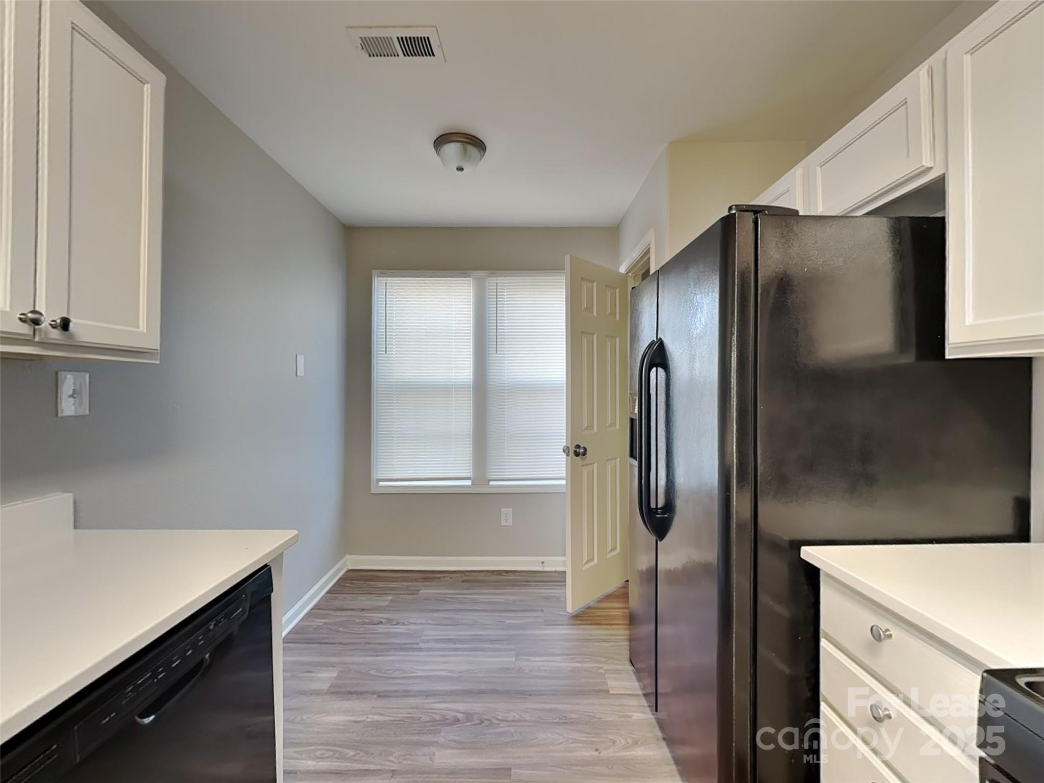 6014 Fiddleleaf Court Charlotte, NC 28215 - Photo 4 of 15