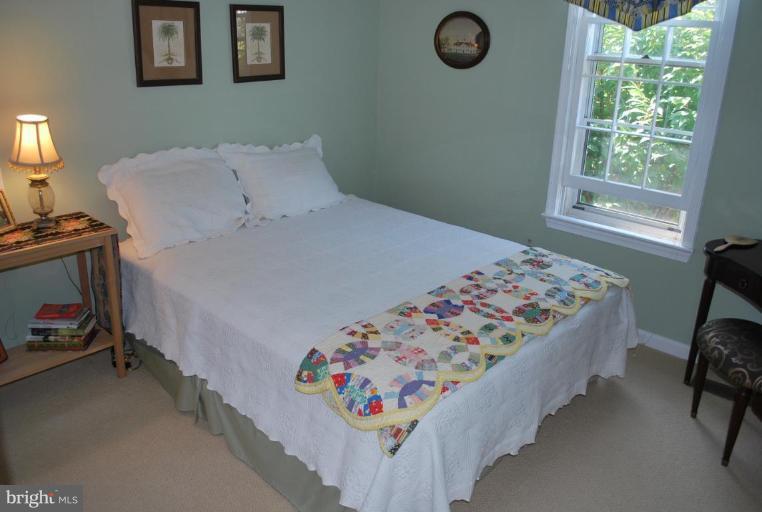 2083 Cobblestone Lane Reston, VA 20191 - Photo 24 of 30 Bedroom #3