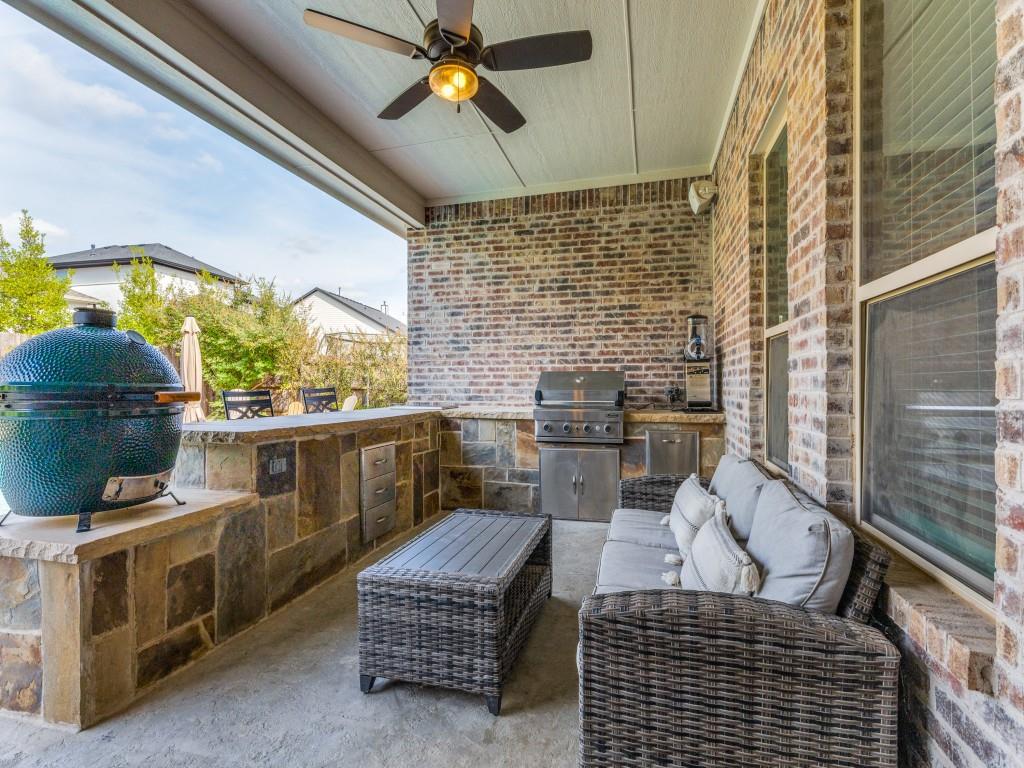 632 Point Vista Drive Aledo, TX 76008 - Photo 31 of 37 YUM! Bar-b-que.