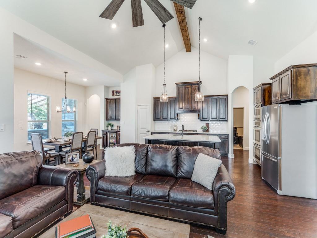 632 Point Vista Drive Aledo, TX 76008 - Photo 8 of 37 Arched Entry Way to the Left is the Primary Suite and to the Right is the Media Room, Laundry Room and Garage Entrance
