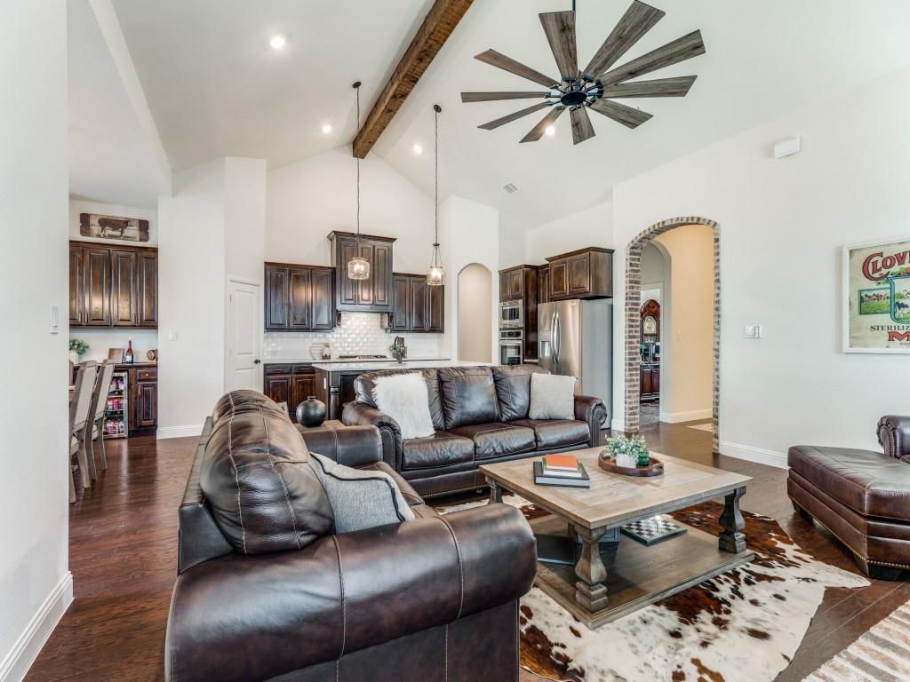 632 Point Vista Drive Aledo, TX 76008 - Photo 9 of 37 Vaulted Ceiling with Upgraded Beam is Unique to the Home