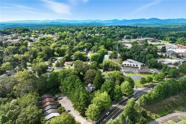 $626,900 | 329 Morrison Moore Parkway East, Dahlonega, GA 30533