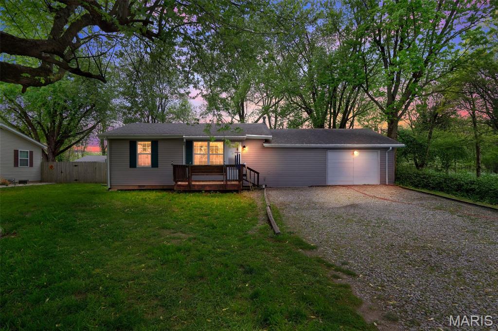 703 East State Street O'Fallon, IL 62269 - Photo 2 of 16