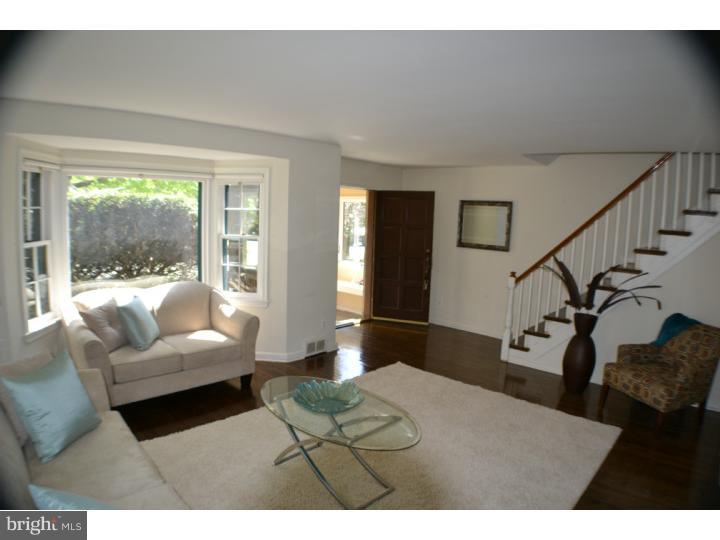 1738 Ridgeway Road Havertown, PA 19083 - Photo 8 of 20 Living Room