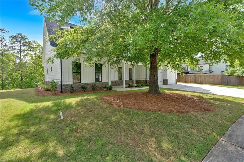 8 Greencliff Way Cartersville, GA 30120 - Photo 3 of 44