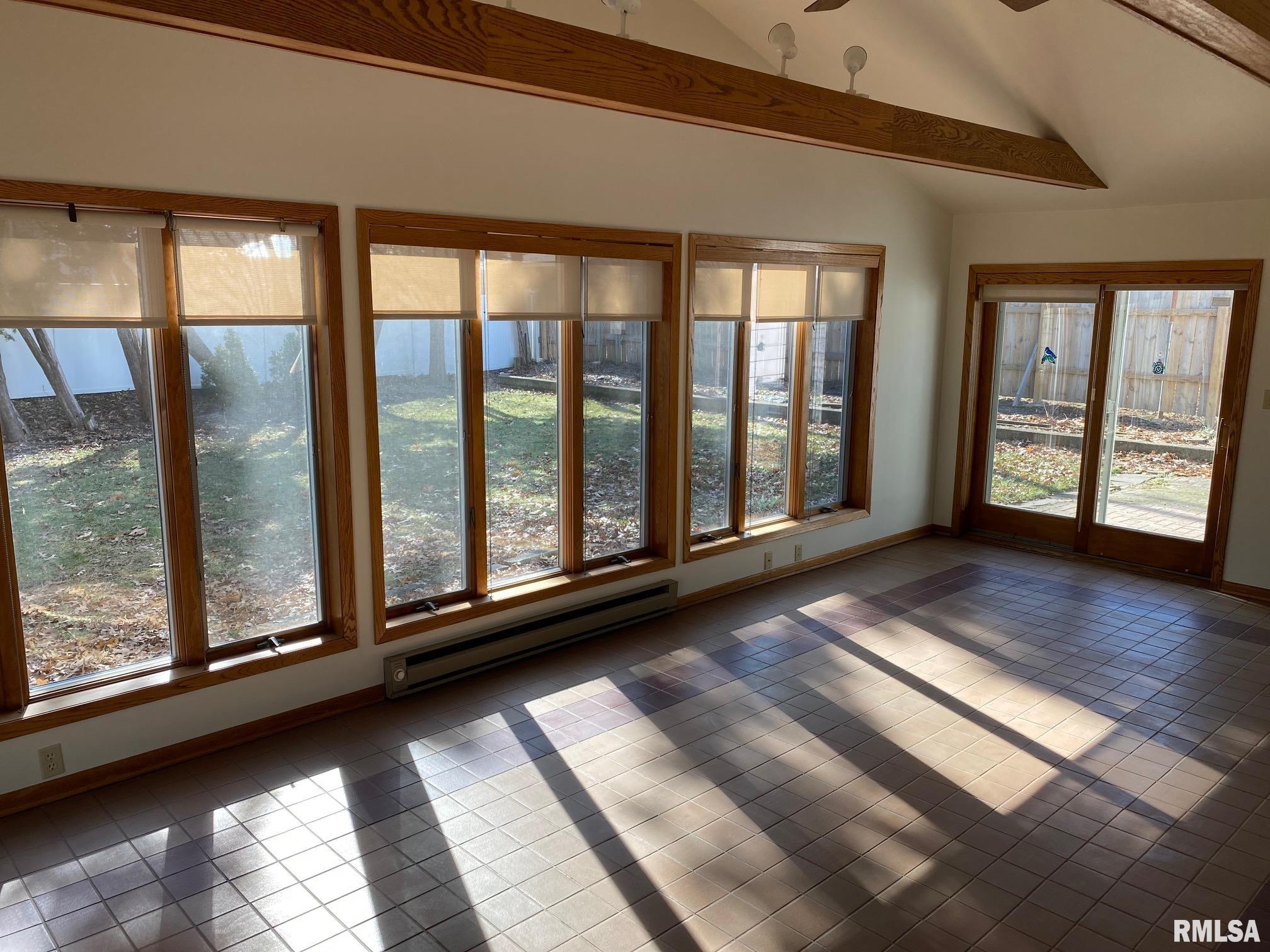 2015 Lincoln Road Bettendorf, IA 52722 - Photo 14 of 26