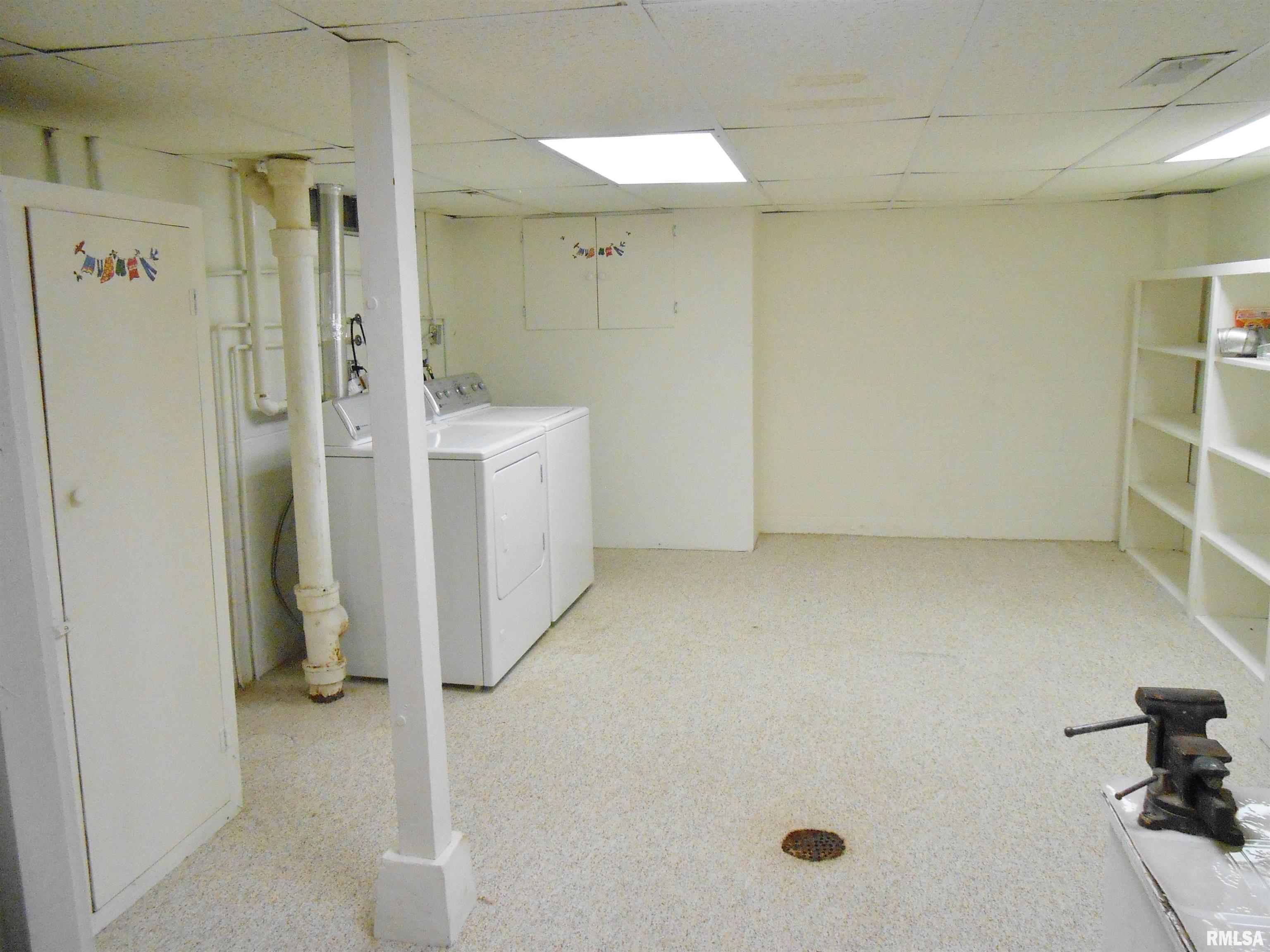 2015 Lincoln Road Bettendorf, IA 52722 - Photo 26 of 26