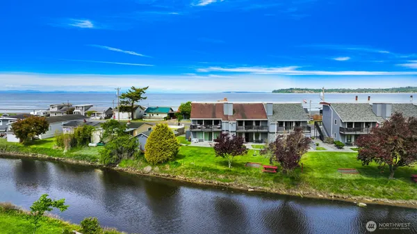 $350,000 | 7530 Birch Bay Drive, Unit 210, Blaine, WA 98230