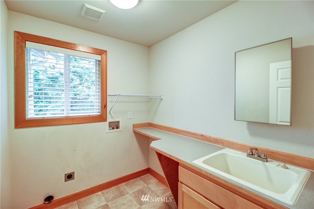 1120 185th Place Southeast Bothell, WA 98012 - Photo 11 of 25