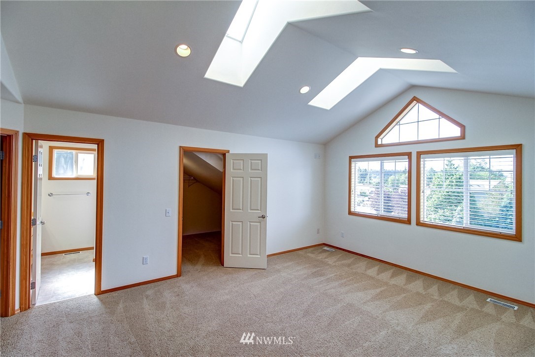 1120 185th Place Southeast Bothell, WA 98012 - Photo 13 of 25