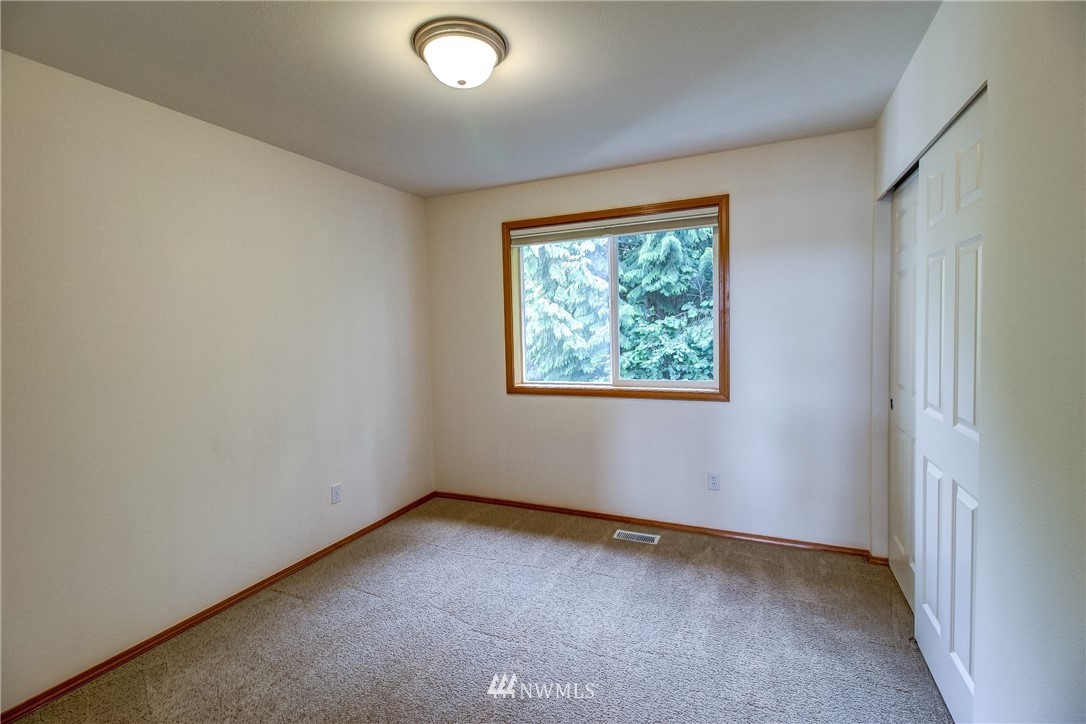 1120 185th Place Southeast Bothell, WA 98012 - Photo 15 of 25