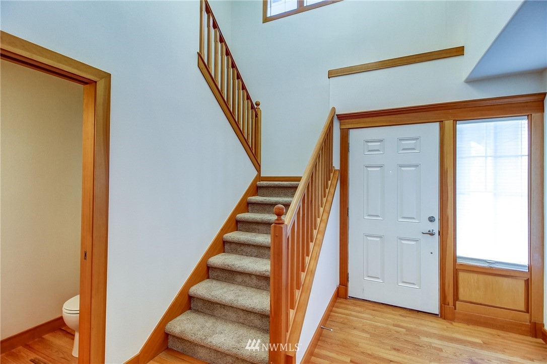 1120 185th Place Southeast Bothell, WA 98012 - Photo 4 of 25